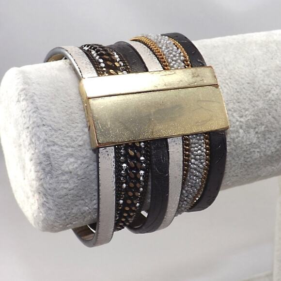 Black & Gold Leather Rhinestones Magnetic Bracelet, 7 1/2 Inch, Distressed Clasp - Picture 3 of 8
